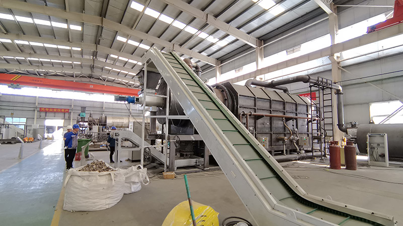 無(wú)氧熱解新工藝！易拉罐除漆炭化爐大幅提升鋁料回收